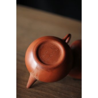 孟臣製 朱泥急須一雙 宜興紫砂壷 単孔 福記 80ml 梨式水平壺　P185 