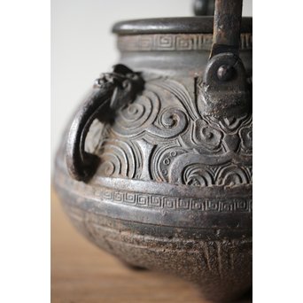 金龍堂 大国造 饕餮紋鉄瓶/湯沸　M204 