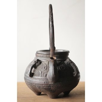 金龍堂 大国造 饕餮紋鉄瓶/湯沸　M204 