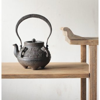 金龍堂 大国造 饕餮紋鉄瓶/湯沸　M204 