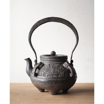 金龍堂 大国造 饕餮紋鉄瓶/湯沸　M204 