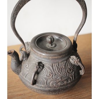 金龍堂 大国造 饕餮紋鉄瓶/湯沸　M204 