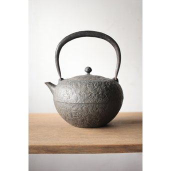 南部名工 有坂 日の丸型砲口鉄瓶　M205 