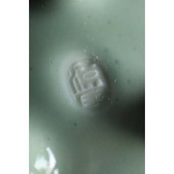 帝室技芸員 三代 清風与平 純銀火屋袴腰青磁香炉　P187 