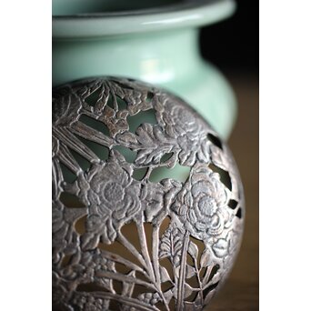 二代 諏訪蘇山 純銀火屋 青磁袴腰香炉　P188 