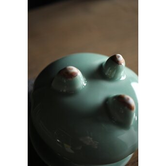 二代 諏訪蘇山 純銀火屋 青磁袴腰香炉　P188 