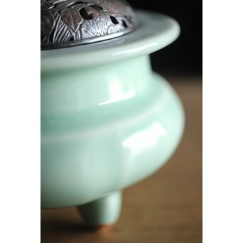 二代 諏訪蘇山 純銀火屋 青磁袴腰香炉　P188 