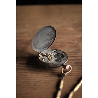 MOVADO 鉄外装 金象嵌アンティーク懐中時計　M208 