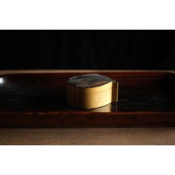 蕪型蒔絵香合　Q107 