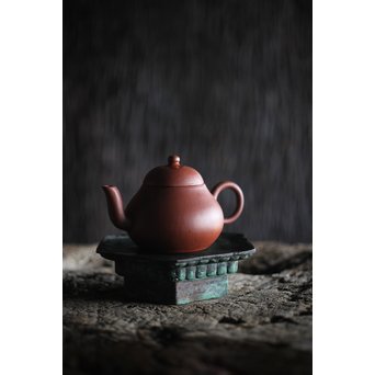 孟臣製 朱泥急須 宜興紫砂壷 昌記 55ml 梨式水平壺　P190 