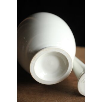 川瀬竹志 白磁花器/蕾壺 一対　P193 