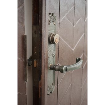 星型カットガラスの親子ドア　GD1291 