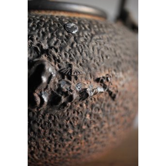 能登川亀文堂 波千鳥提手 楼閣山水銀象嵌丸形鉄瓶 湯沸　M216 