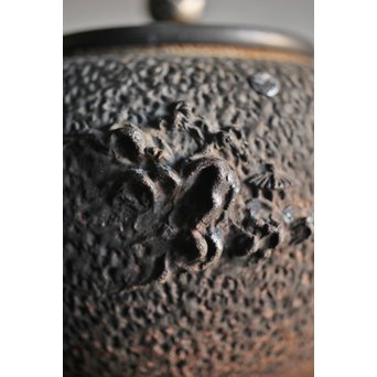 能登川亀文堂 波千鳥提手 楼閣山水銀象嵌丸形鉄瓶 湯沸　M216 