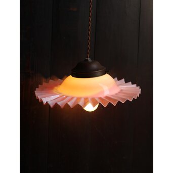 大型 金赤ひらひら電笠　A1995 ※つるした際に若干傾きあり