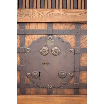 肉厚鉄金具 総欅格子蔵戸　W995Y 