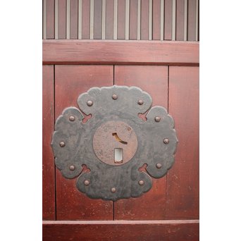 赤格子蔵戸　W997 