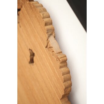 黒枠 菊彫欄間 2枚1組　R0010 かけている部分　全体としてそこまで目立たない様子