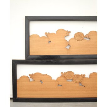 黒枠 菊彫欄間 2枚1組　R0010 