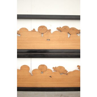 黒枠 菊彫欄間 2枚1組　R0010 