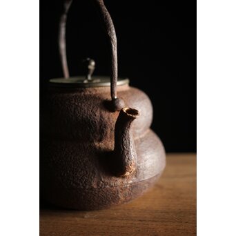 龍文堂 瓢型鉄瓶　M219 