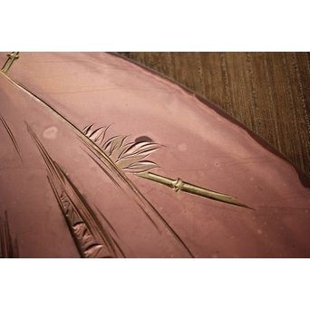 馬場勝乗 彫金額 『寒牡丹の図』扁額 共箱　M221 