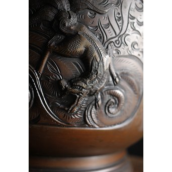 六代 角羽勘左衛門 羽廣屋造 龍鳳凰片切彫 宣徳火鉢瓶掛 一対　M222 