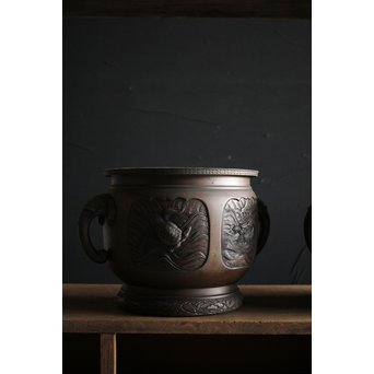 六代 角羽勘左衛門 羽廣屋造 龍鳳凰片切彫 宣徳火鉢瓶掛 一対　M222 