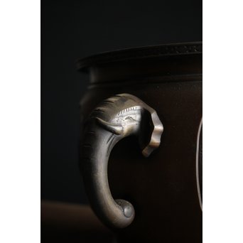 六代 角羽勘左衛門 羽廣屋造 龍鳳凰片切彫 宣徳火鉢瓶掛 一対　M222 