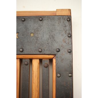 在銘 細身金具尽格子蔵戸　W001Y 