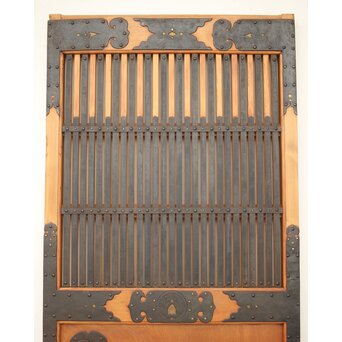 在銘 細身金具尽格子蔵戸　W001Y 