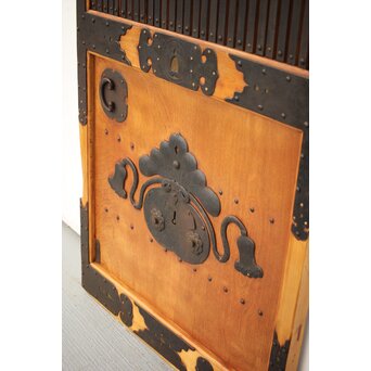 在銘 細身金具尽格子蔵戸　W001Y 