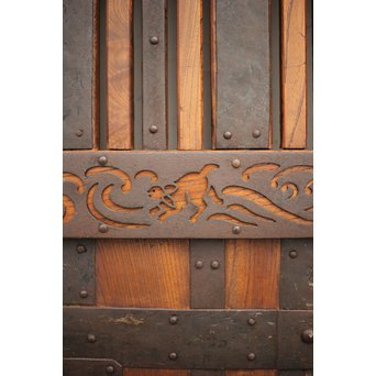 鉄金具尽 波兎と巾着金具 総欅格子蔵戸　W002Y 