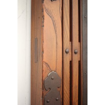 鉄金具尽 波兎と巾着金具 総欅格子蔵戸　W002Y 