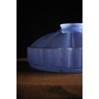 青紫のプレスガラス電笠照明　A2004 