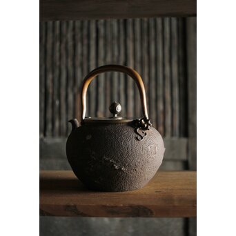 亀文堂 波千鳥 楼閣山水銀象嵌 鉄瓶 湯沸　M227 