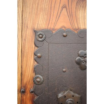 総欅 大金具板蔵戸　W004Y 