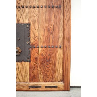 総欅 大金具板蔵戸　W004Y 