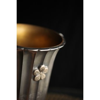 李王家 朝鮮美術 銀記念花瓶 共箱　M228 