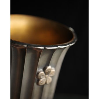 李王家 朝鮮美術 銀記念花瓶 共箱　M228 