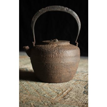 紫金堂 忠三郎系 時代鉄環摘蓋 平提手 天明形手取釜/鉄瓶/湯沸　M229 