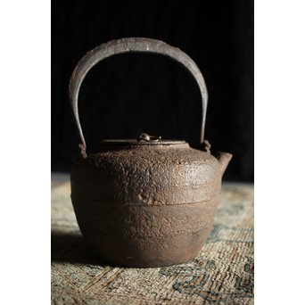 紫金堂 忠三郎系 時代鉄環摘蓋 平提手 天明形手取釜/鉄瓶/湯沸　M229 