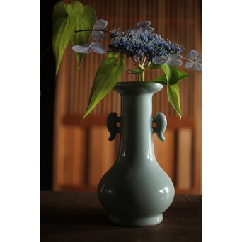 二代 諏訪蘇山 南宋青磁一輪生　P199 