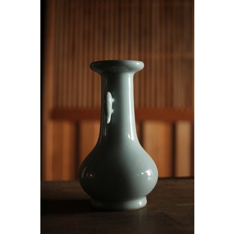 二代 諏訪蘇山 南宋青磁一輪生　P199 