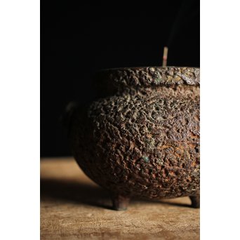 少砂瓶系 銅の古鉄風香炉　M232 