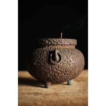 少砂瓶系 銅の古鉄風香炉　M232 