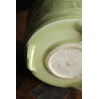 板谷波山風 淡斎作 唐木透蓋 瑪瑙摘 陽刻青磁香炉　P200 