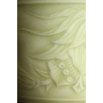 板谷波山風 淡斎作 唐木透蓋 瑪瑙摘 陽刻青磁香炉　P200 