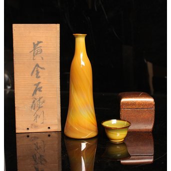 練上手黄金色江戸ガラス徳利と盃　Y028 