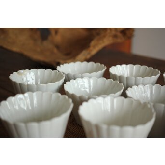 古伊万里白磁 菊型向付 10客1組　P204 